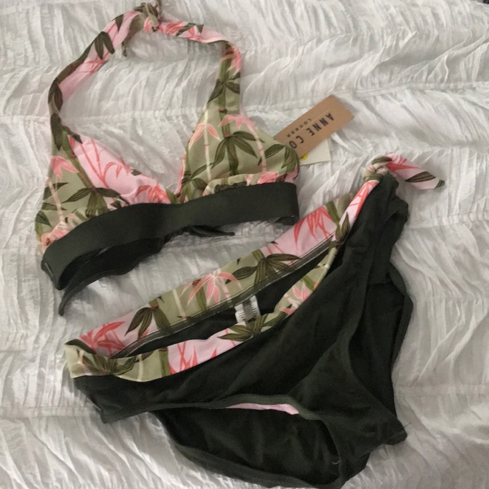 NWT swim suit 2 piece